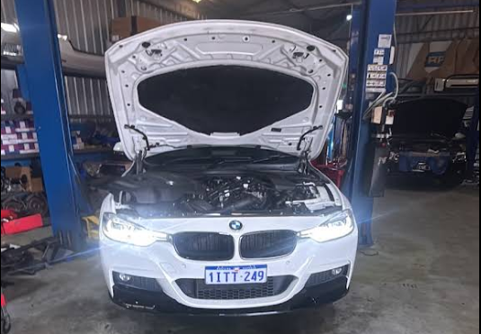 BMW Logbook Servicing in Bibra Lake, Perth